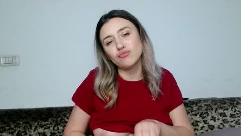 Snapshot of dalyana22 chatting on March 26, 10:04 pm Maria online show from March 26, 10:04 pm