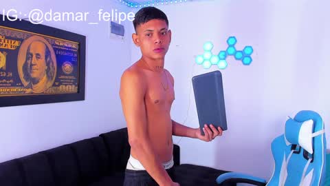 damar_felipe online show from December 20, 3:21 pm
