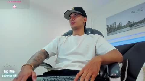 DAMIAN online show from January 7, 12:18 pm