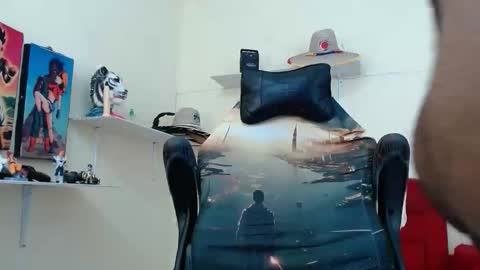 damian64436171 online show from October 27, 10:25 pm