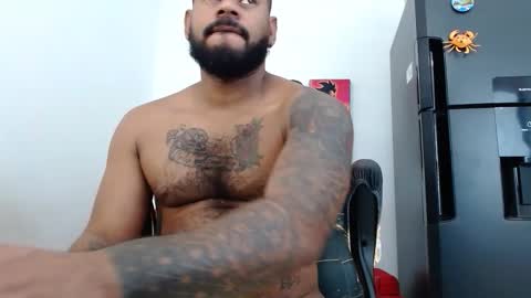 damian64436171 online show from February 25, 5:33 pm