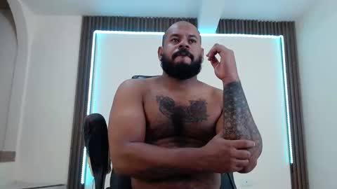 damian64436171 online show from May 14, 3:35 am