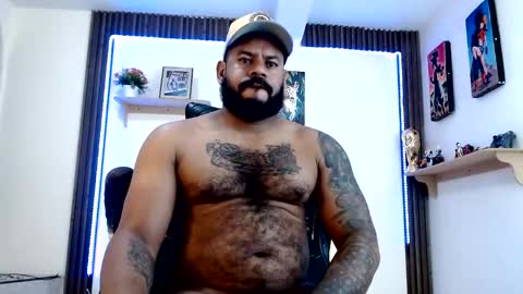 damian64436171 online show from May 19, 1:44 am