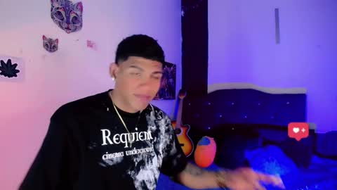 Snapshot of damian_latinxxx chatting on January 17, 3:12 am Damian online show from January 17, 3:12 am