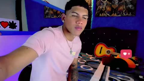 Snapshot of damian_latinxxx chatting on January 26, 3:27 am Damian online show from January 26, 3:27 am