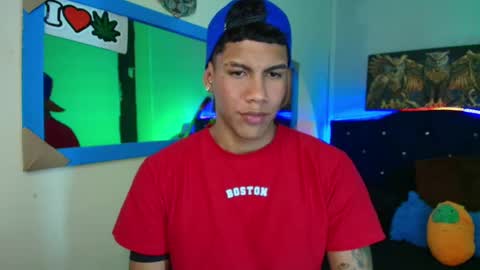 Snapshot of damian_latinxxx chatting on January 31, 1:12 pm Damian online show from January 31, 1:12 pm