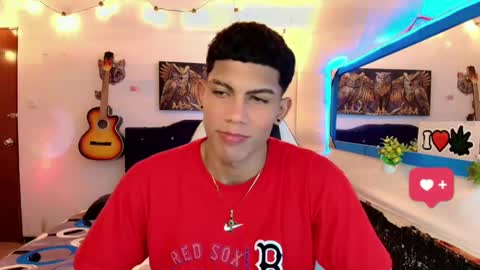 Snapshot of damian_latinxxx chatting on February 8, 5:51 am Damian online show from February 8, 5:51 am