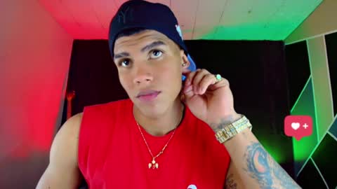 Snapshot of damian_latinxxx chatting on February 27, 5:56 am Damian online show from February 27, 5:56 am