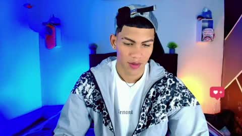 Snapshot of damian_latinxxx chatting on March 12, 3:02 am Damian online show from March 12, 3:02 am