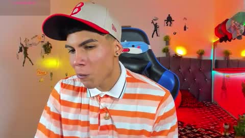 Snapshot of damian_latinxxx chatting on September 24, 3:43 am Damian online show from September 24, 3:43 am