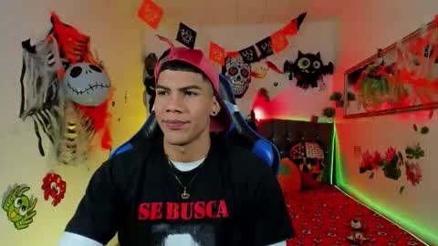 Snapshot of damian_latinxxx chatting on October 23, 3:06 am Damian online show from October 23, 3:06 am