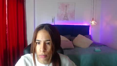 Snapshot of damian_n_lissa chatting on February 25, 12:24 pm damian_n_lissa online show from February 25, 12:24 pm