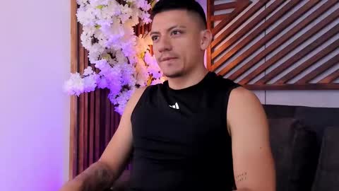 damian_noir online show from March 19, 11:47 am