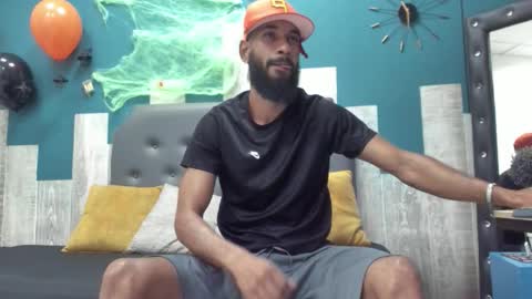 damian_shakur online show from October 24, 11:17 am