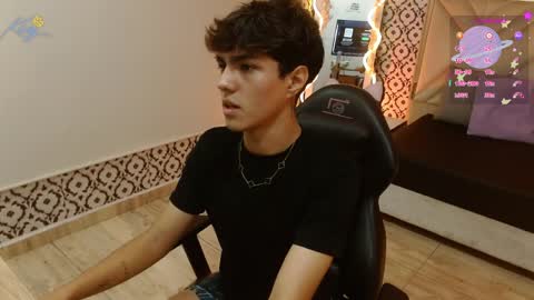 damian_tay online show from April 9, 3:06 pm