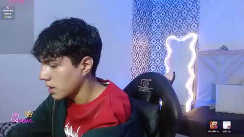 damian_tay1 online show from June 24, 11:42 am
