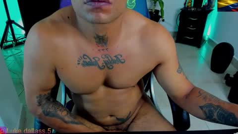 Snapshot of damian_torner chatting on February 14, 11:42 am Damian torner online show from February 14, 11:42 am