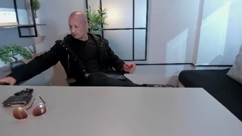 Snapshot of damiancavalli chatting on July 14, 11:38 am Damian online show from July 14, 11:38 am