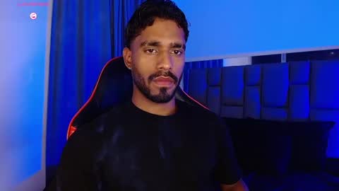 Snapshot of damiano_walker chatting on October 13, 4:34 am damiano_walker online show from October 13, 4:34 am