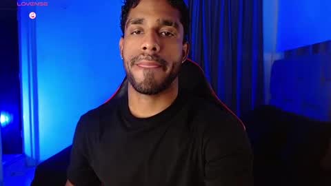 Snapshot of damiano_walker chatting on November 1, 6:26 am damiano_walker online show from November 1, 6:26 am