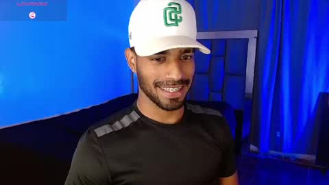 Snapshot of damiano_walker chatting on April 29, 5:22 am damiano_walker online show from April 29, 5:22 am