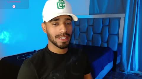 Snapshot of damiano_walker chatting on May 15, 4:52 am damiano_walker online show from May 15, 4:52 am