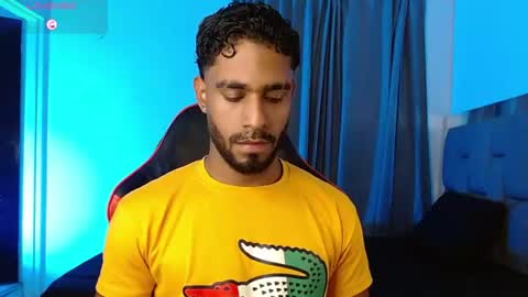 Snapshot of damiano_walker chatting on June 23, 3:59 am damiano_walker online show from June 23, 3:59 am