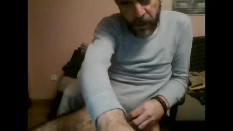 Snapshot of damianour chatting on January 15, 6:19 pm damianour online show from January 15, 6:19 pm