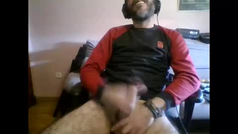 Snapshot of damianour chatting on February 19, 3:27 pm damianour online show from February 19, 3:27 pm