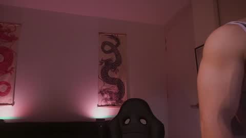 insta damn8   --------  online show from December 12, 12:16 am