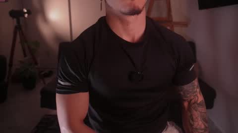 insta damn8   --------  online show from November 14, 11:57 pm