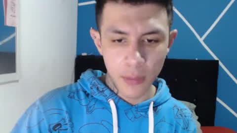 Snapshot of damiansexyboy69 chatting on November 17, 10:21 am damiansexyboy69 online show from November 17, 10:21 am