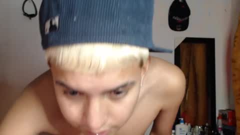 Snapshot of damiansexyboy69 chatting on November 28, 7:33 am damiansexyboy69 online show from November 28, 7:33 am