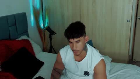 Snapshot of dammianmilleroficial chatting on September 26, 3:32 am INSTAGRAM DAMMIANMILLEROFICIAL online show from September 26, 3:32 am