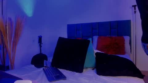 Snapshot of dammianmilleroficial chatting on October 14, 11:33 am INSTAGRAM DAMMIANMILLEROFICIAL online show from October 14, 11:33 am