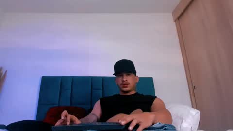 Snapshot of dammianmilleroficial chatting on November 19, 5:02 pm INSTAGRAM DAMMIANMILLEROFICIAL online show from November 19, 5:02 pm