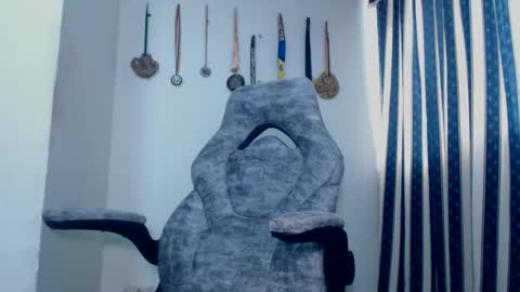 dammuscle online show from September 30, 3:17 pm