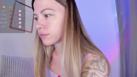 Snapshot of damn_cutie chatting on April 19, 11:53 am Tiana online show from April 19, 11:53 am