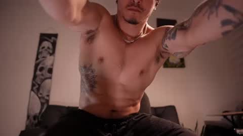 insta damn8   ---         -----  online show from July 23, 12:35 am