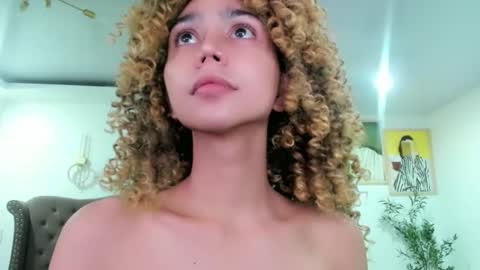 damnperfectxx online show from September 22, 12:12 am