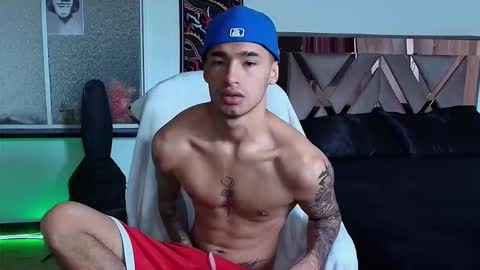 Snapshot of damon_333 chatting on September 30, 6:13 pm Damon online show from September 30, 6:13 pm