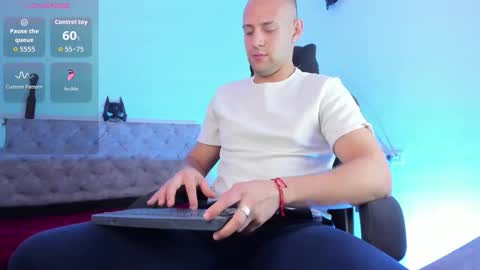 Damon bakert online show from February 9, 2:43 pm