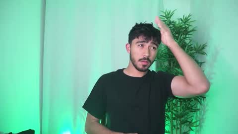 Snapshot of damon_frost chatting on November 3, 8:54 pm damon_frost online show from November 3, 8:54 pm