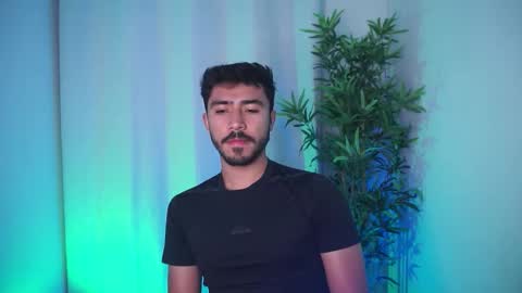 Snapshot of damon_frost chatting on November 11, 11:49 pm damon_frost online show from November 11, 11:49 pm