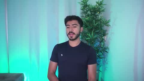 Snapshot of damon_frost chatting on December 2, 8:04 pm damon_frost online show from December 2, 8:04 pm