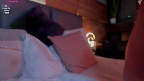 Snapshot of damonsantos chatting on November 10, 5:45 pm D A M O N online show from November 10, 5:45 pm