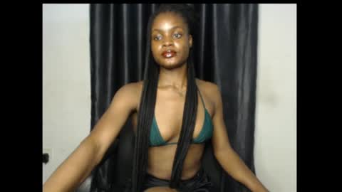 Snapshot of damsel8 chatting on March 2, 6:48 pm leah online show from March 2, 6:48 pm