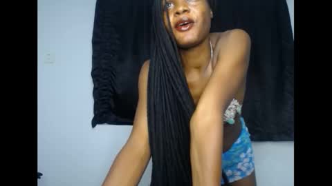 Snapshot of damsel8 chatting on March 7, 4:37 pm leah online show from March 7, 4:37 pm