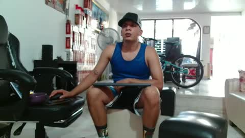 damyan_2003 online show from January 8, 9:06 pm