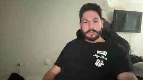 Snapshot of dan15777 chatting on February 18, 4:03 pm dan15777 online show from February 18, 4:03 pm